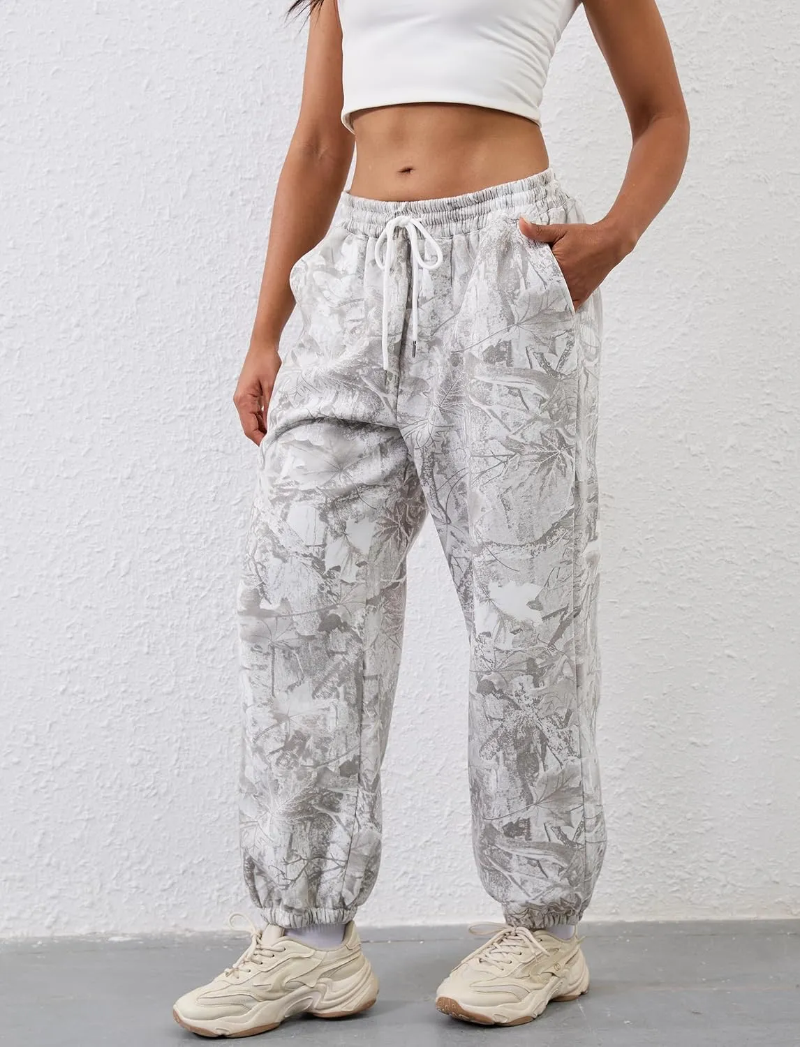 Casual Camo Sweatpants for Women Baggy Fleece Y2K Camouflage High Waisted Joggers Pants with Pockets Streetwear