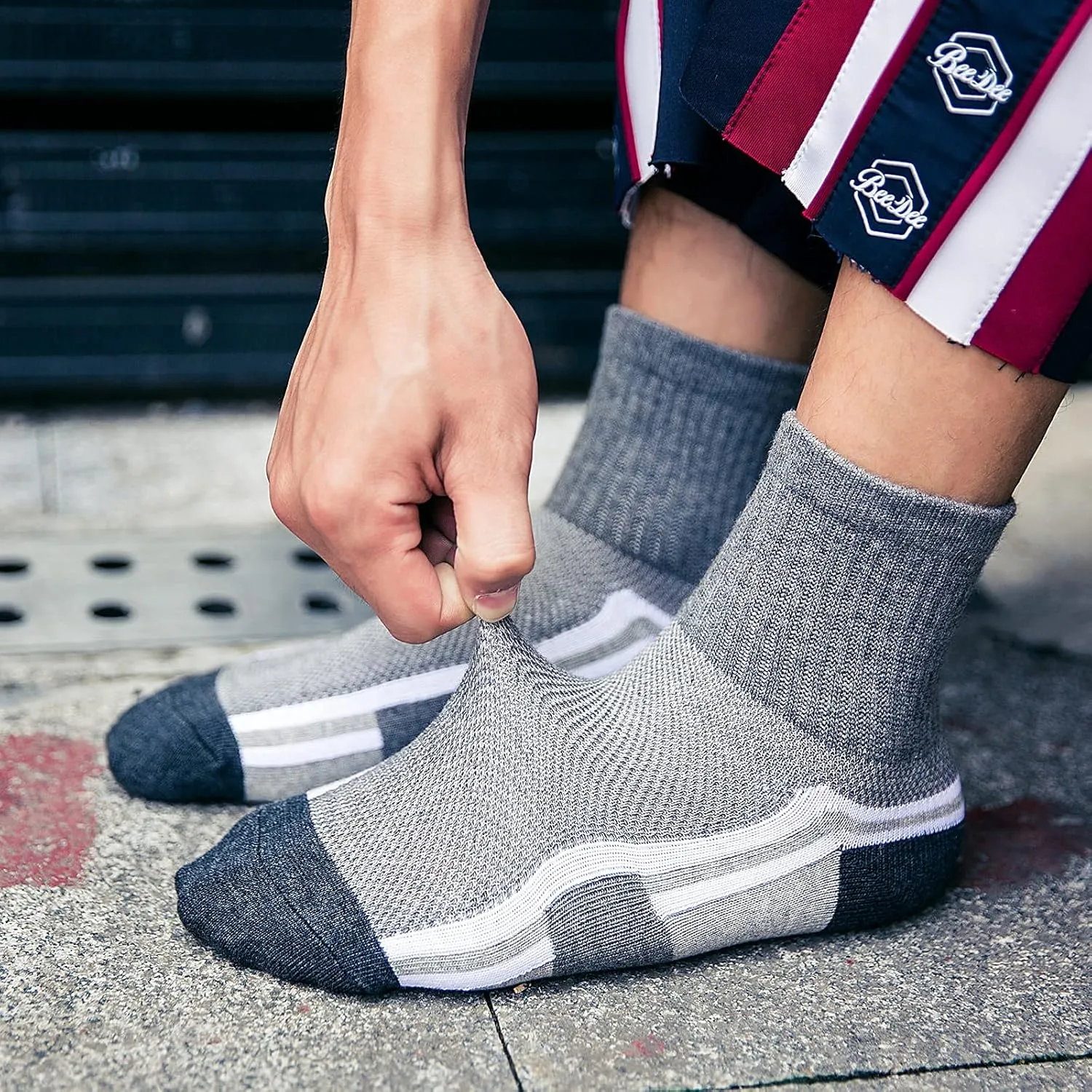 J.WMEET Men's Quarter Ankle Socks Athletic Running Hiking Cushion Performance Ventilation Sports Cotton Socks 6 Pack