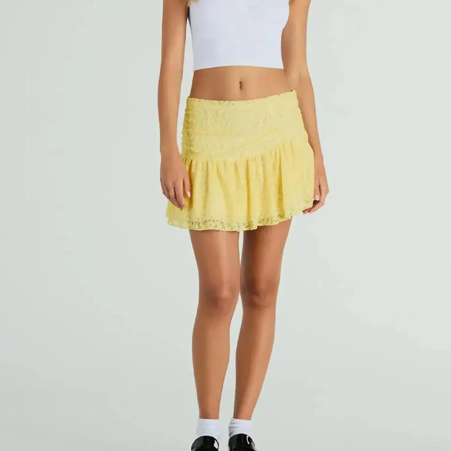 Women Y2k Lace Mini Skirt Sexy Tiered Flowy Ruffle Half Slip Skirt Low Rise Layered Pleated Short Skirt Underskirt