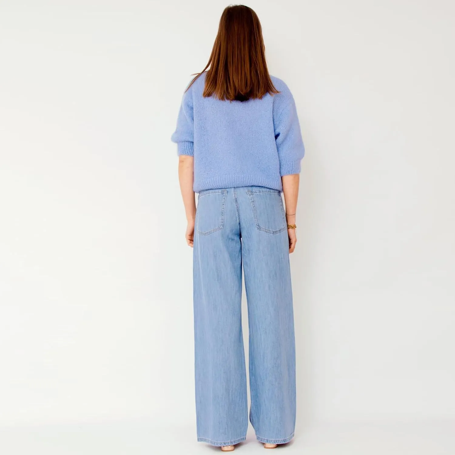Womens Button Up Short Sleeve Cardigans Sweater Cropped Lightweight Round Neck Elegant Knit Tops with Pockets