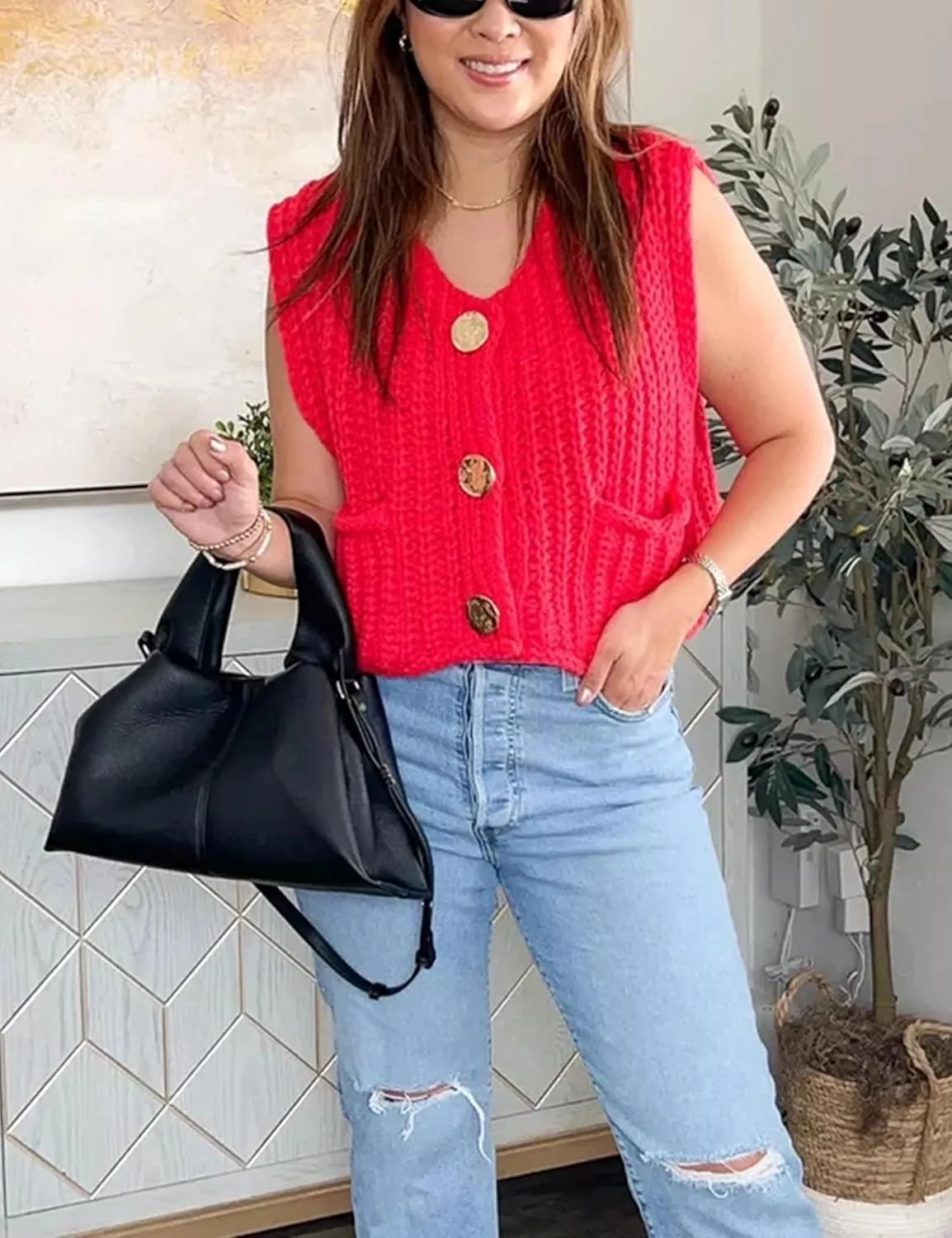 Women's Chunky Cropped Sweater Vest Sleeveless Button Down Trendy Cardigan Knit Crop Tops with Pockets