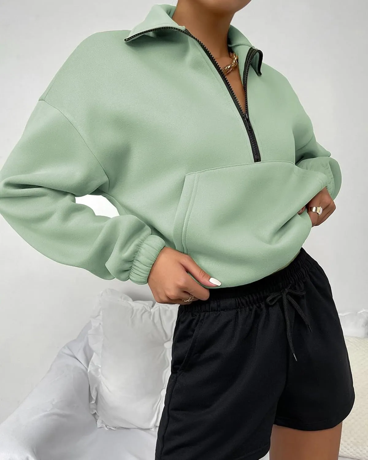 Women's Cropped Fleece Sweatshirt Half Zip Quarter Zipper Long Sleeve Pullover Fall Winter Outfits Clothes