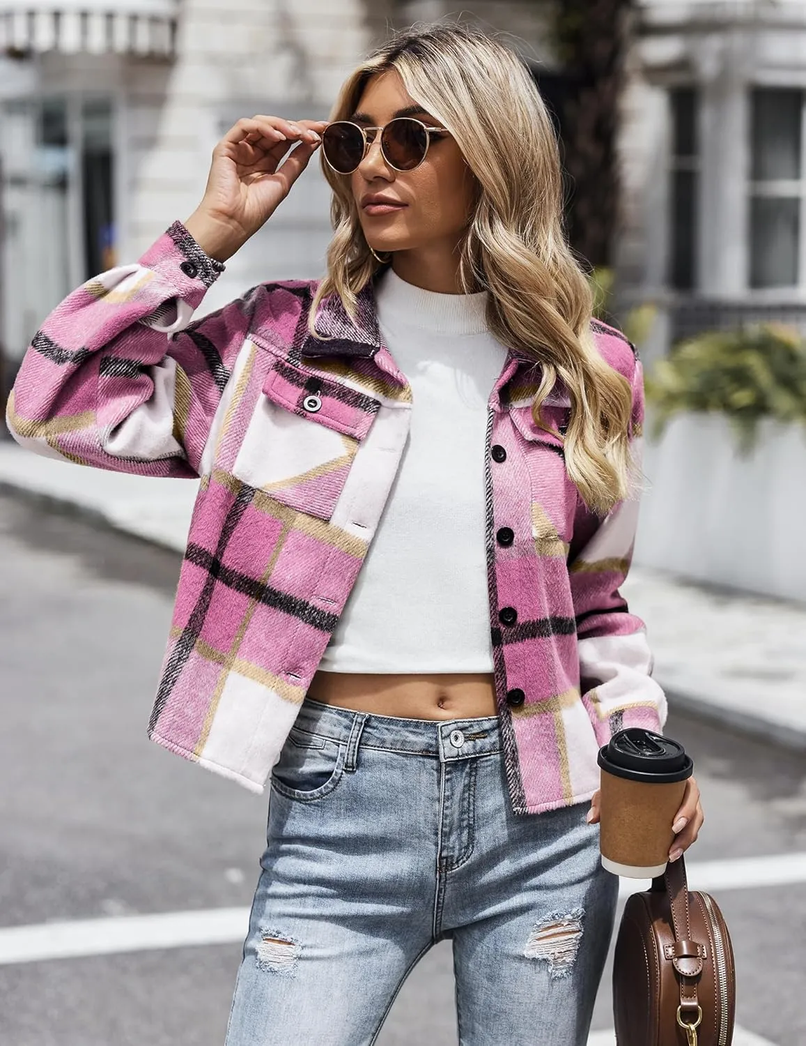 Zeagoo Flannels for Women Cropped Shacket Jacket Fashion Plaid Button Down Shirt 2025 Fall Coat Tops
